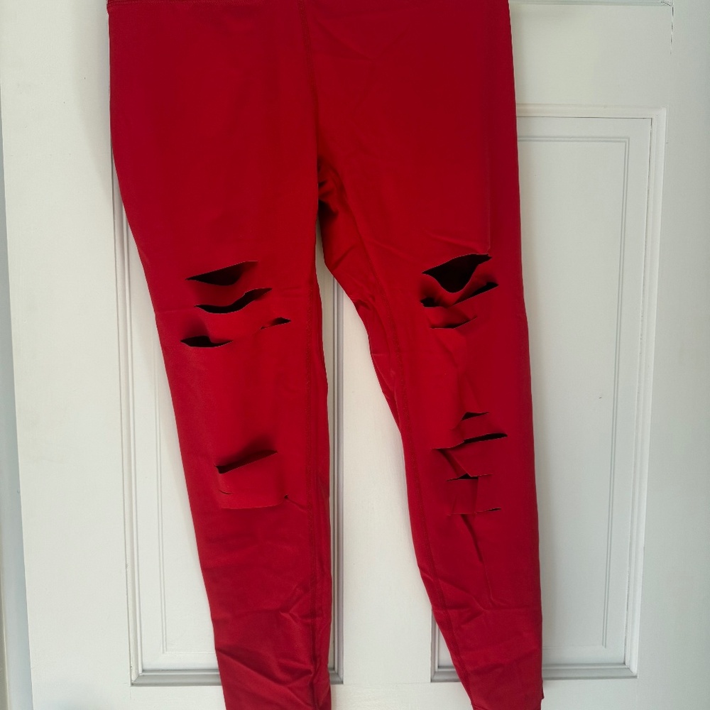 Red zyia leggings